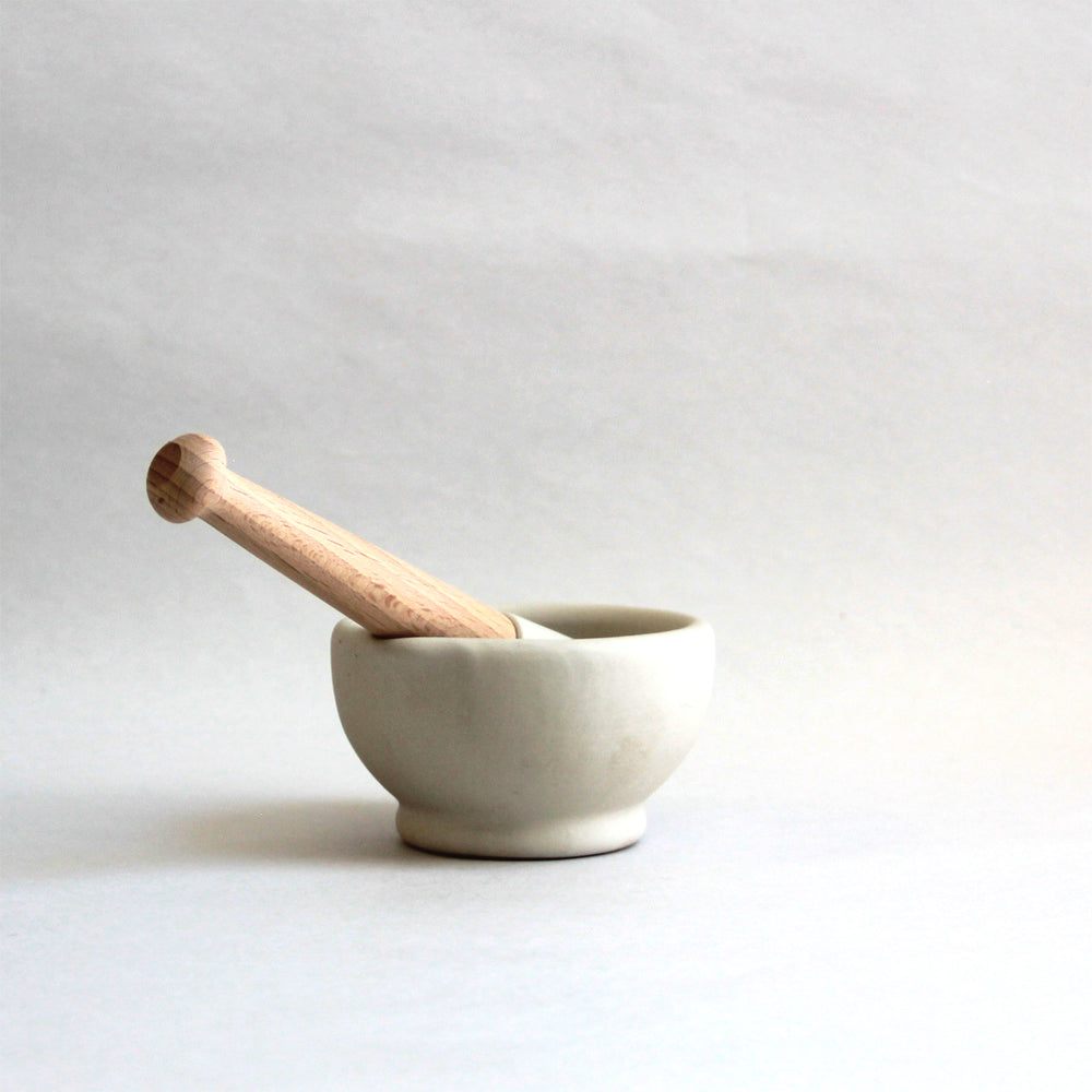 3.9" (10 cm) Size 0 Ceramic Mortar & Pestle
