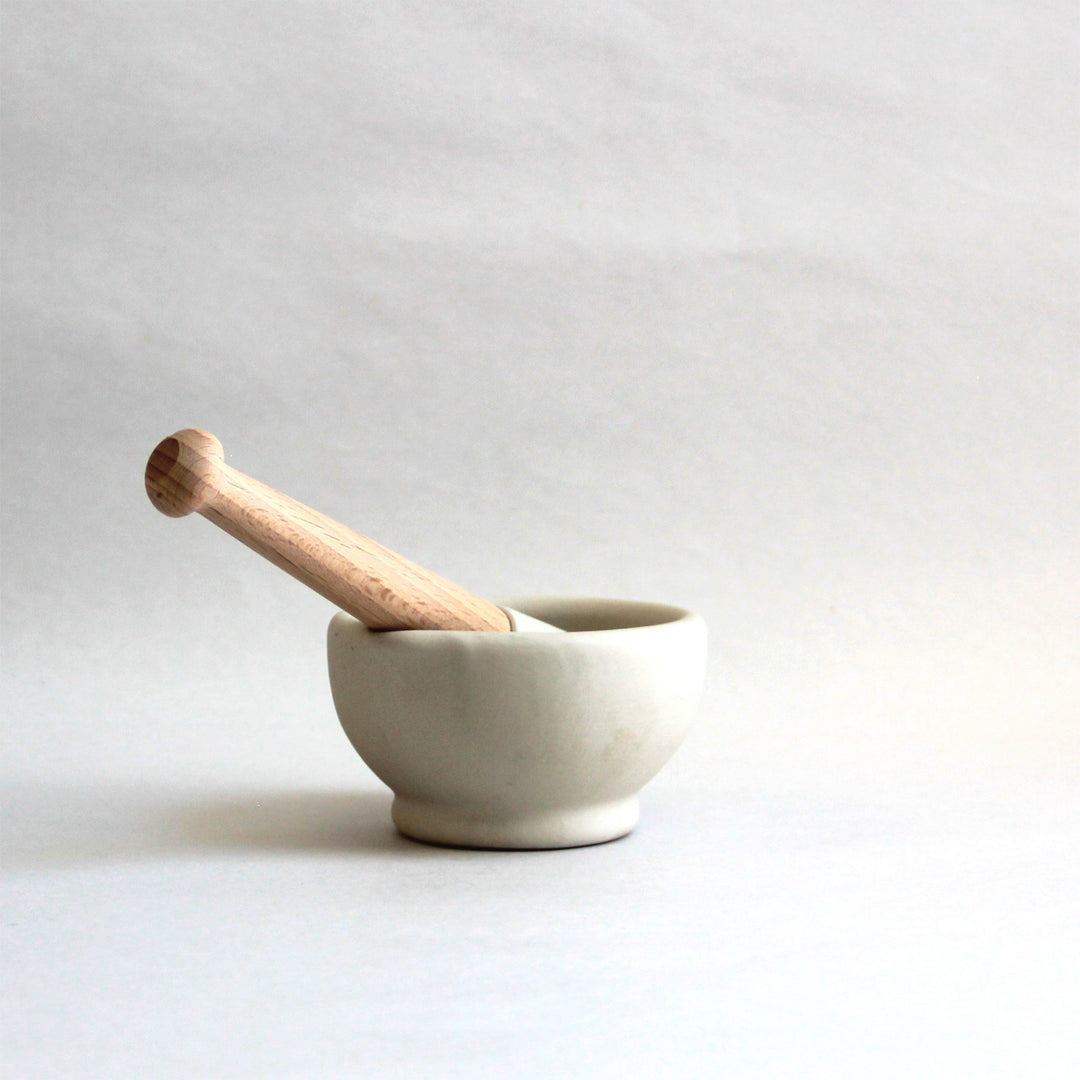 3.9" (10 cm) Size 0 Ceramic Mortar & Pestle