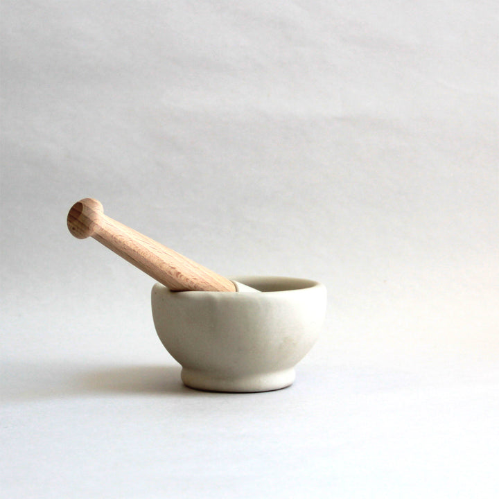 3.9" (10 cm) Size 0 Ceramic Mortar & Pestle